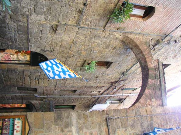 Medieval architecture in Volterra
